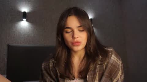 Linda online show from March 4, 1:19 pm