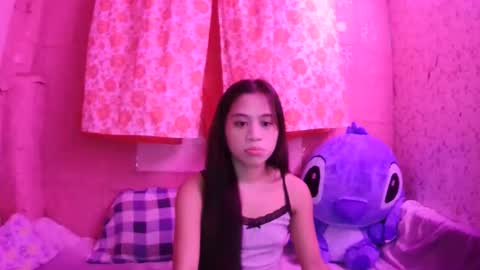 mimiyolove online show from March 3, 10:55 am