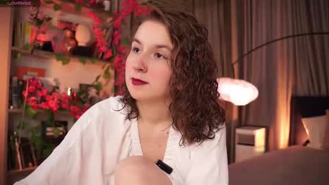 Frances  Next streams Thu Fri Sat 8am -  4pm GMT3 online show from September 18, 7:01 am