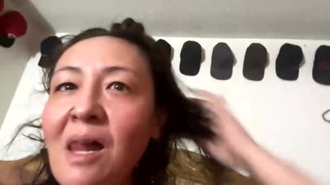 mindfkr online show from October 27, 9:37 pm