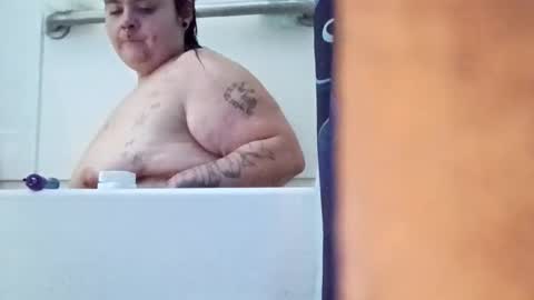 mindyourvib3z online show from February 5, 7:34 am