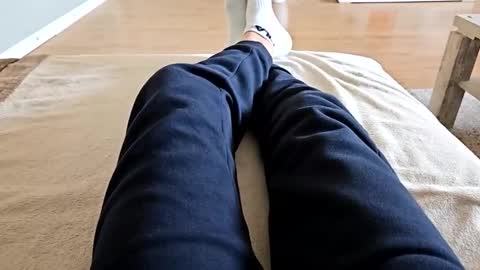 Jesse J. online show from December 13, 1:22 pm