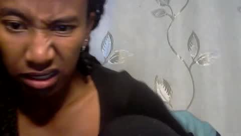 minouch211907 online show from April 21, 2:51 am