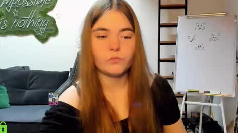 miraa_bloom online show from January 18, 2:15 pm