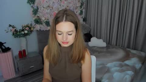 Emma online show from September 11, 6:09 pm