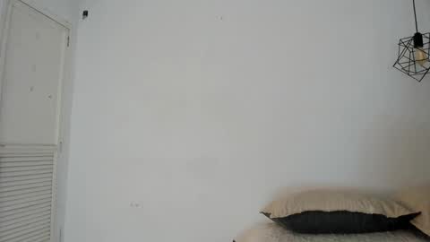 Miranda online show from April 24, 12:40 pm