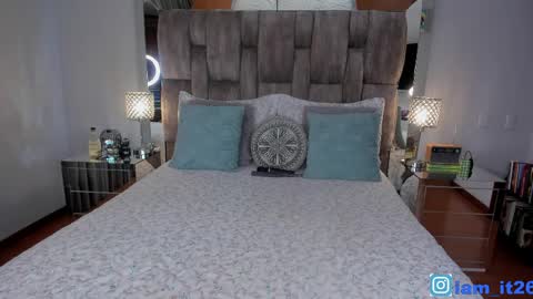 Miranda online show from April 20, 12:02 am