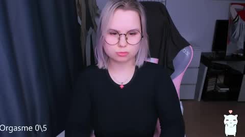 Kira online show from April 11, 11:42 pm