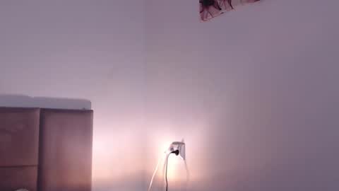 MiryamInes online show from March 18, 7:20 pm