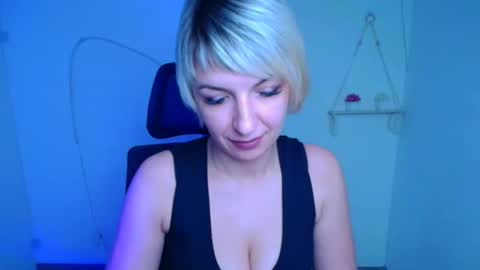 Mishelle online show from January 19, 12:37 pm
