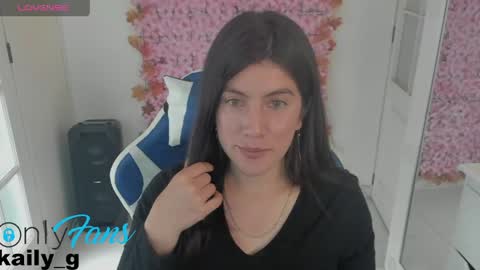 miss_adams01 online show from April 8, 7:50 pm