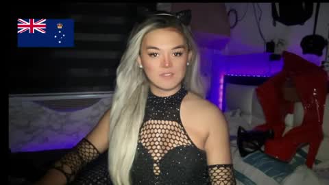 Call me  Miss Antonette  online show from July 13, 12:03 am
