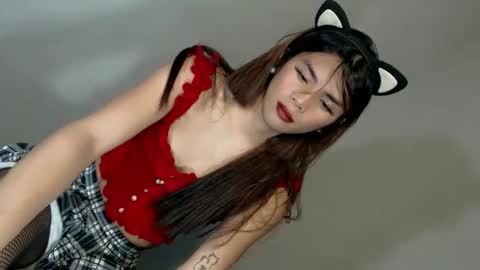 miss_bella69 online show from April 23, 5:26 am