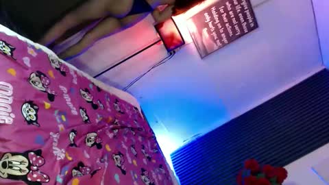 miss_bella69 online show from November 6, 4:59 am