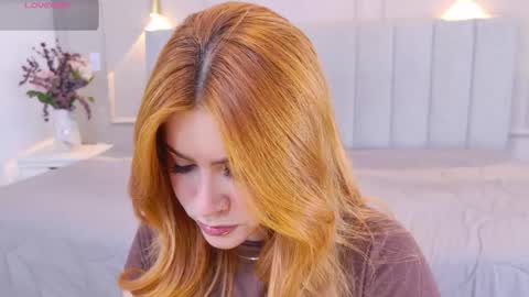 Snapshot of miss_carrot chatting on October 20, 1:27 pm julieta online show from October 20, 1:27 pm