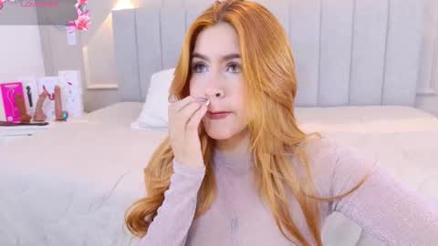Snapshot of miss_carrot chatting on October 16, 3:00 pm julieta online show from October 16, 3:00 pm