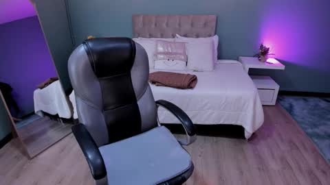 Cataleya online show from November 21, 12:14 pm