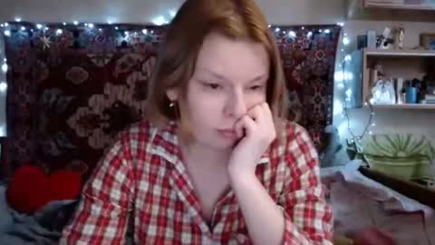 Elis online show from March 5, 2:12 pm