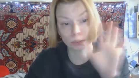 Elis online show from April 22, 11:17 am