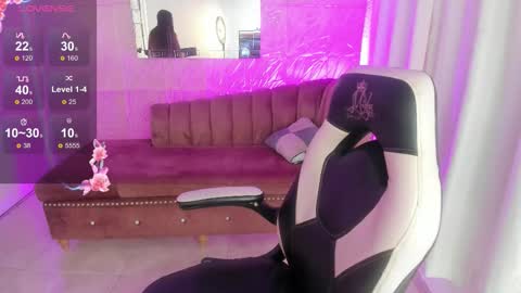 Snapshot of miss_isabella_m chatting on September 15, 1:23 pm Isabella online show from September 15, 1:23 pm