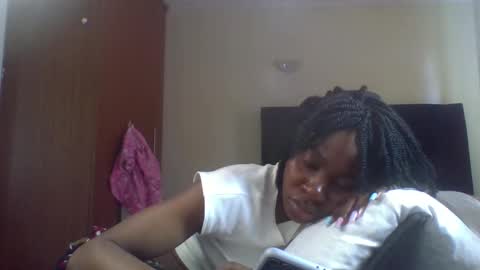 Miss Kiarrafit online show from October 15, 8:15 am