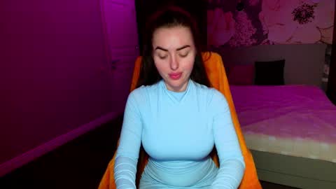 miss_kiten online show from March 17, 10:37 pm