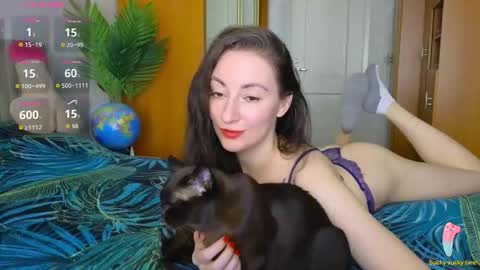 Laura online show from September 15, 11:22 am