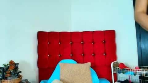leyla online show from May 23, 6:59 pm