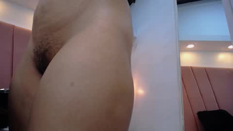 mia online show from November 17, 3:14 pm