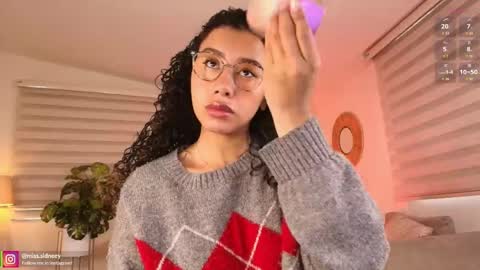 Amy Olivera online show from April 14, 12:52 pm