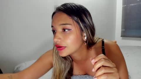 Miss Taniac online show from May 21, 2:51 am