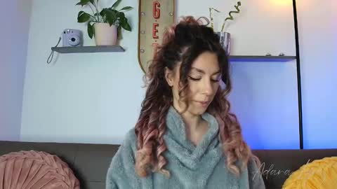 Snapshot of miss_toronto chatting on September 24, 1:01 am Adara Lpez online show from September 24, 1:01 am