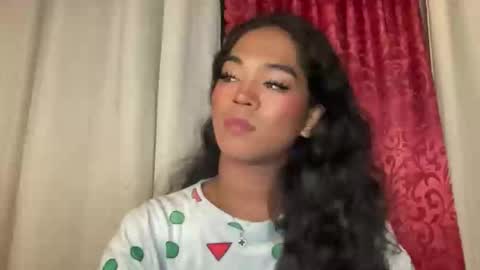 miss_veron_xoxo online show from January 14, 7:44 pm