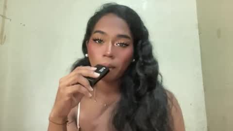 miss_veron_xoxo online show from March 27, 9:49 pm