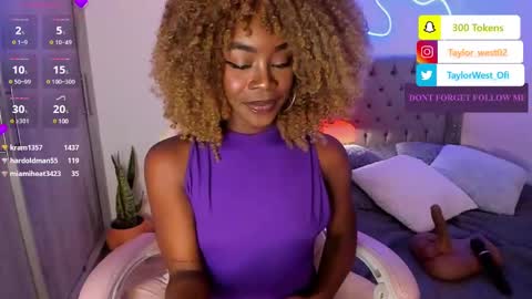 Snapshot of miss_west chatting on March 8, 11:58 am Tay Tay Independent Model   online show from March 8, 11:58 am