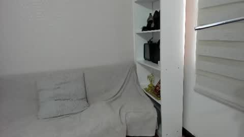 Ally  OFMissallydoll     . online show from June 10, 11:31 am