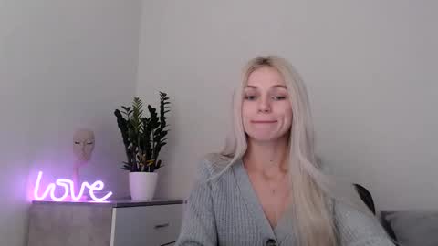 EMMA online show from February 11, 9:14 pm