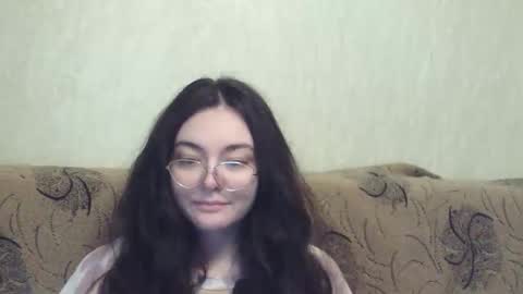 missis mona online show from April 22, 8:32 am