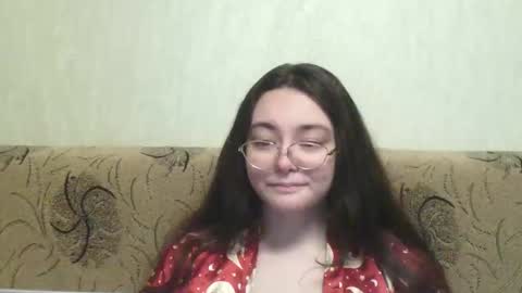 Snapshot of missis_mona chatting on March 3, 8:21 pm missis mona online show from March 3, 8:21 pm