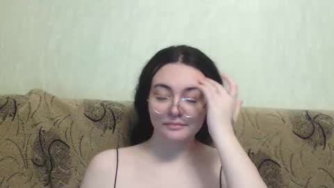 Snapshot of missis_mona chatting on October 29, 7:43 am missis mona online show from October 29, 7:43 am