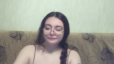 Snapshot of missis_mona chatting on February 19, 8:10 pm missis mona online show from February 19, 8:10 pm