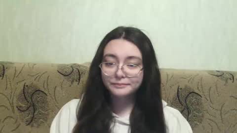 Snapshot of missis_mona chatting on February 24, 2:19 am missis mona online show from February 24, 2:19 am