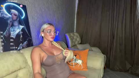 Jess online show from July 2, 3:44 am