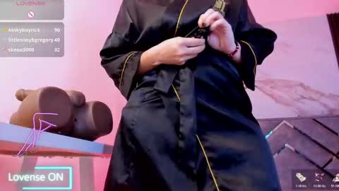 misskathyfox online show from March 11, 10:46 pm