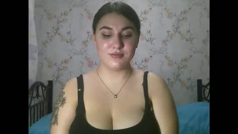 Snapshot of misskiss878 chatting on October 2, 1:48 am Lisa online show from October 2, 1:48 am