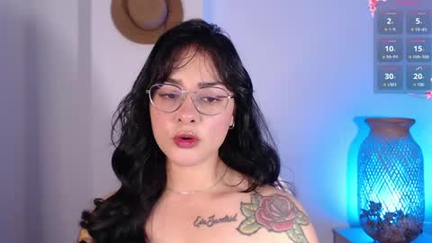 missmariana_ online show from April 23, 11:39 pm