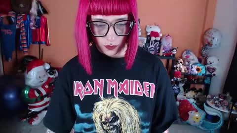 Miss Mia online show from December 3, 3:13 pm