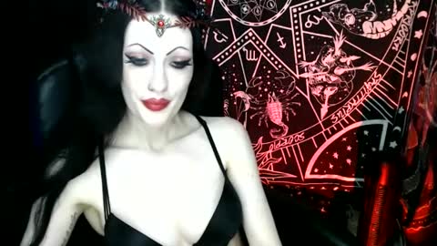 MissMoonDoll online show from January 6, 4:47 am