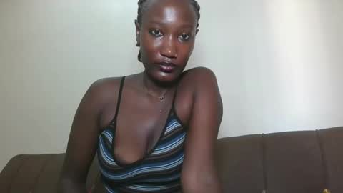 pretty gal online show from November 8, 4:26 am