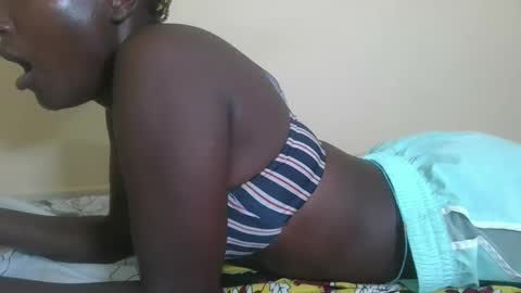 pretty gal online show from March 7, 12:48 am